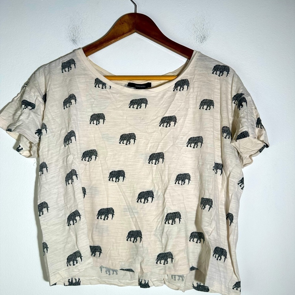 Forever 21 Cropped Elephant Tee Shirt